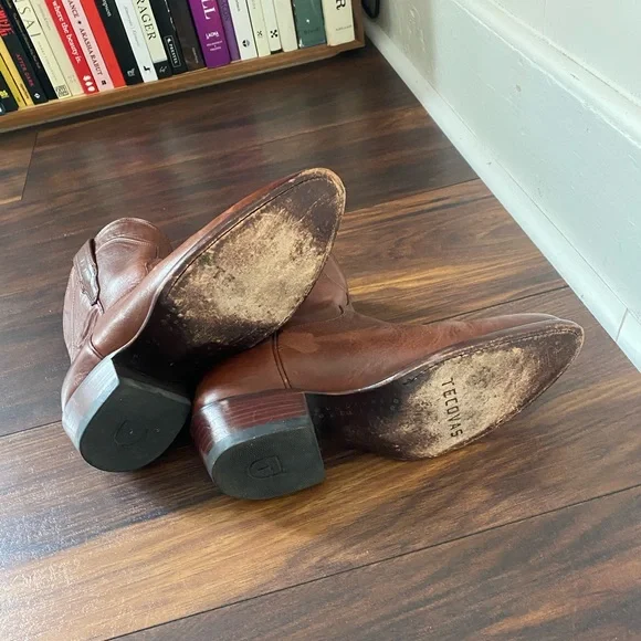 Tecovas Women’s Brown Leather Chelsea Cowboy Boot - Picture 4 of 4